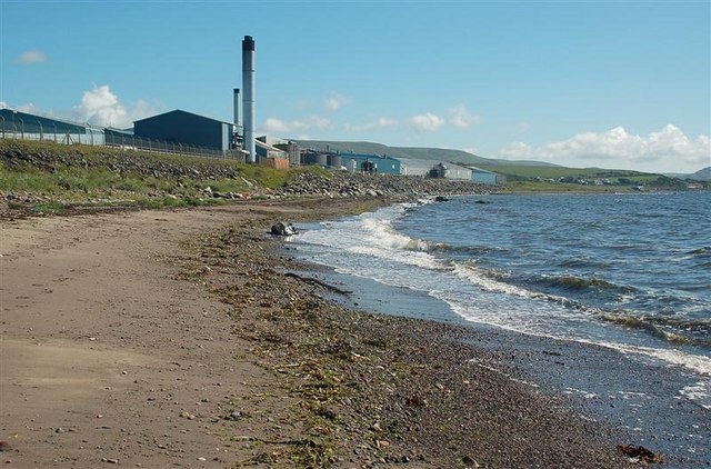 The seaweed factory north of Girvan at Dipple (Mary and Angus Hogg, 2008. http://www.geograph.org.uk/photo/912219. Used under license cc-by-sa/2.0).